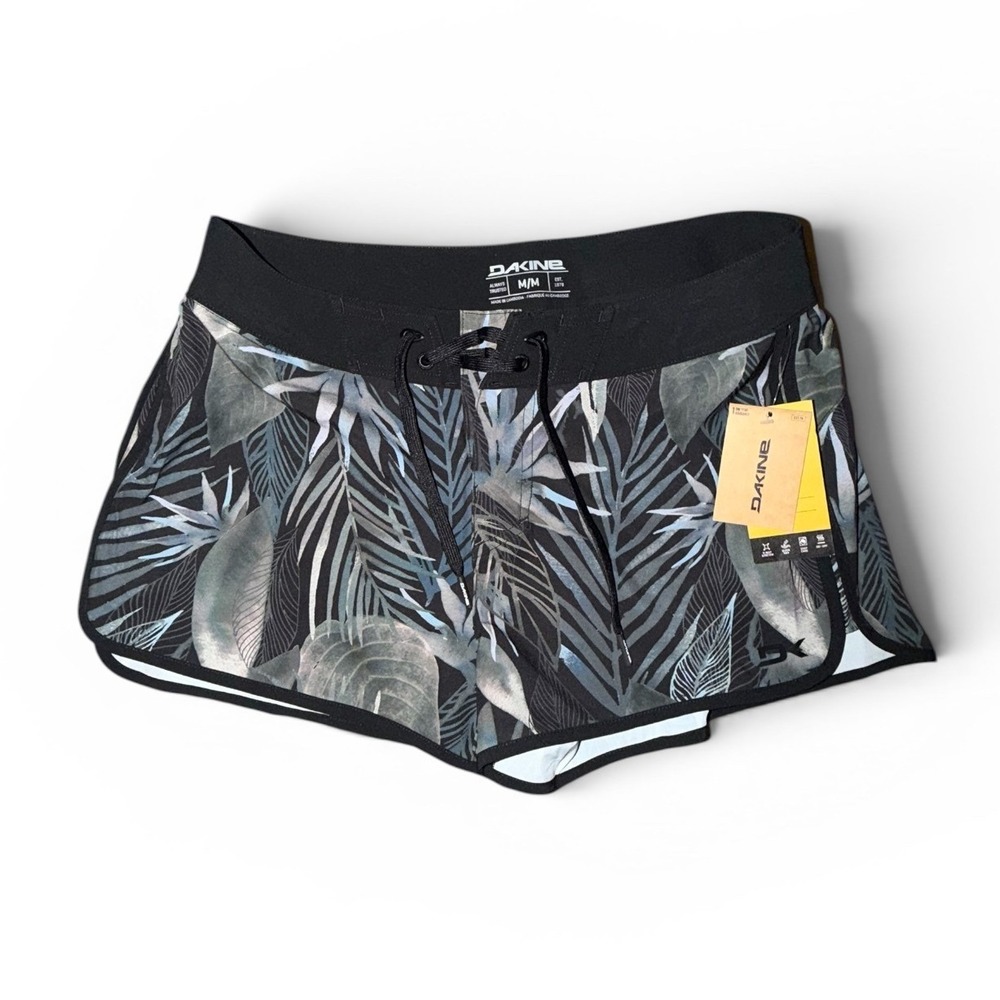 Dakine Roots 2.5" Boardshorts Womens Black Nahele Tropical Print, Size M, NWT